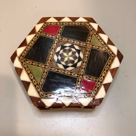 Vintage Inlaid Design Hexagon Coaster Set of 4 Spain - Picture 3 of 5